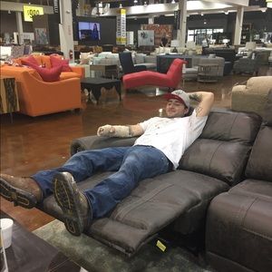 Meet your Posher, Andrew